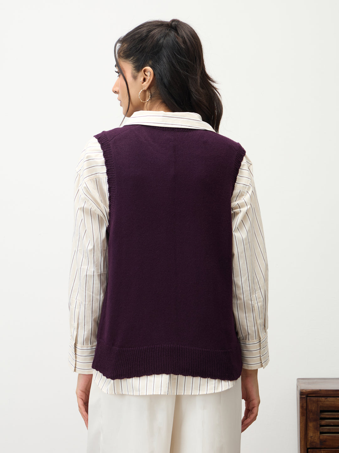 Wine Scallop Detail Sweater Vest