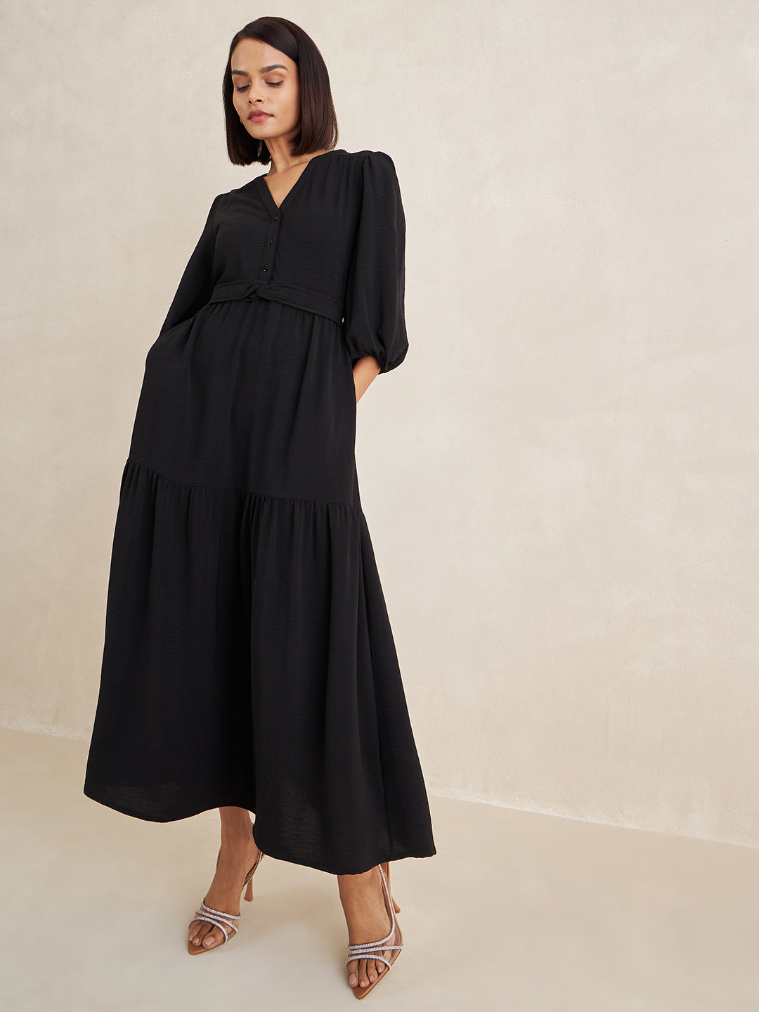Black Solid Front Knot Detail Maxi Dress