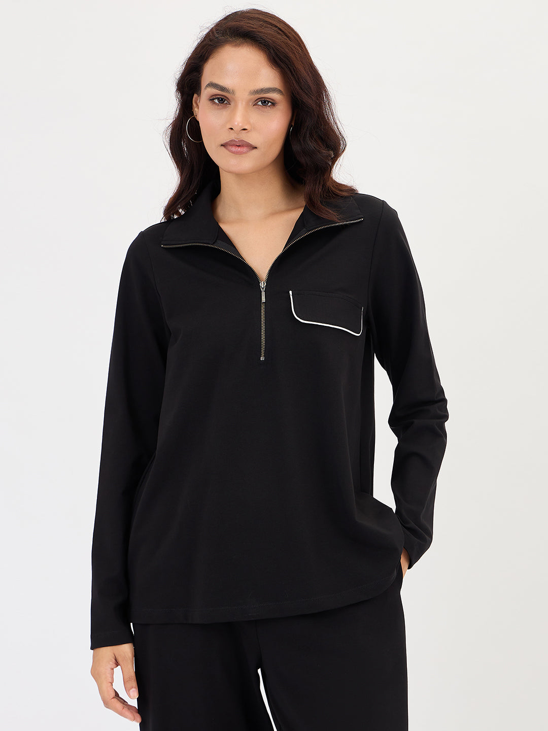 Black Piping Detail Travel Top