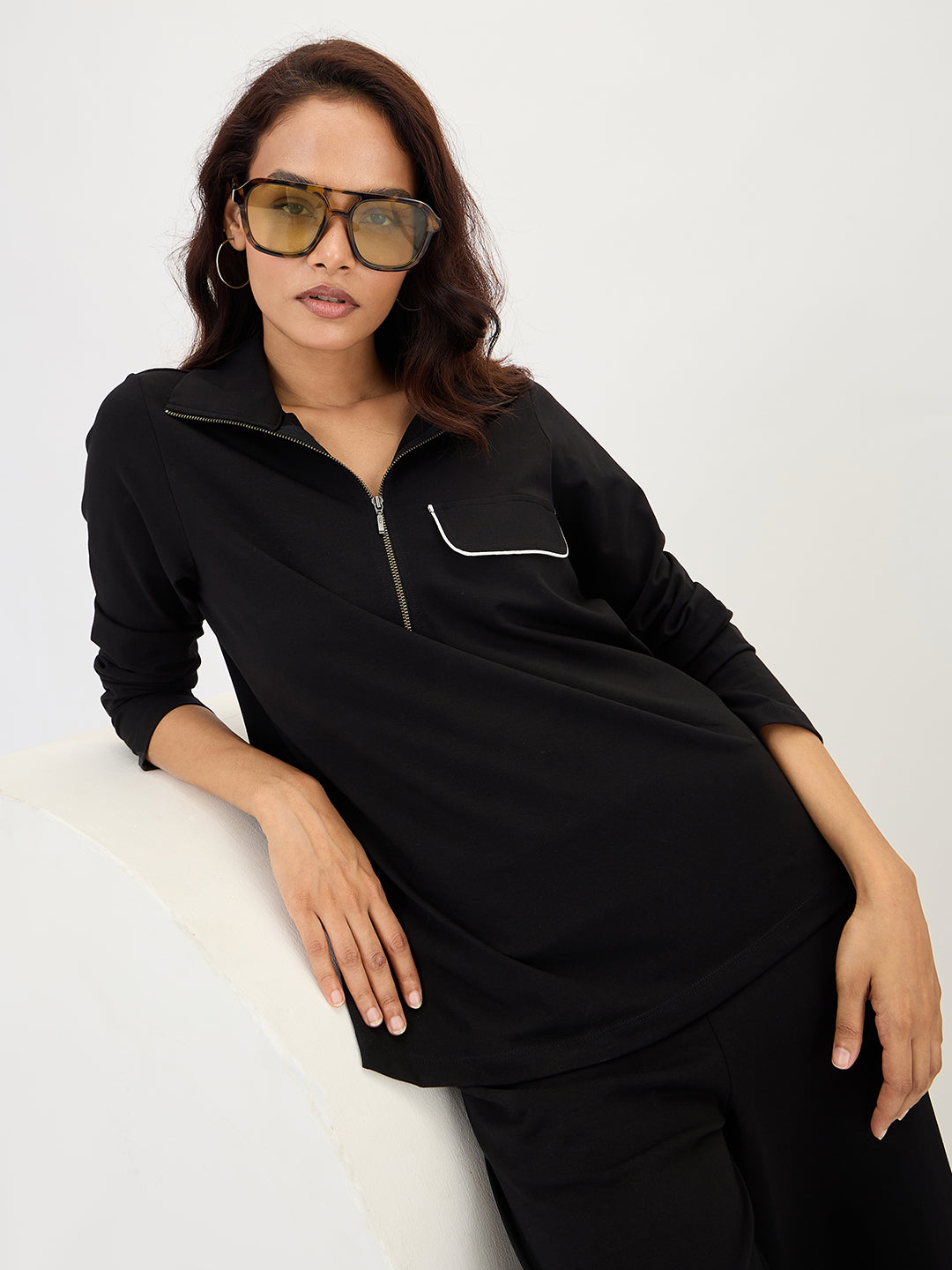 Black Piping Detail Travel Top