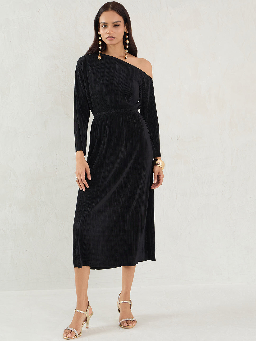 Black Plisse Off Shoulder Midi Dress