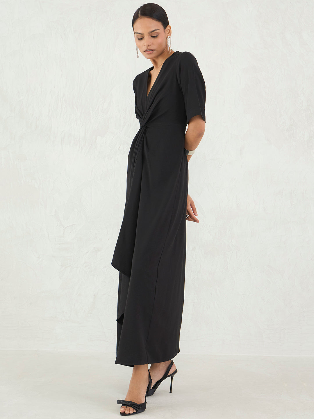 Black Front Twisted Maxi Dress