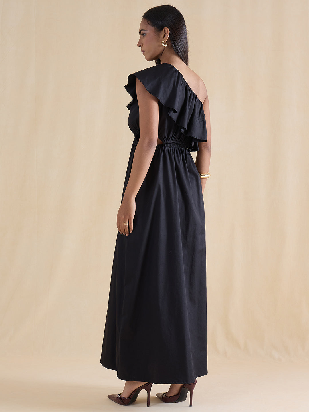 black-one-shoulder-cut-out-maxi-dress-ff-7105