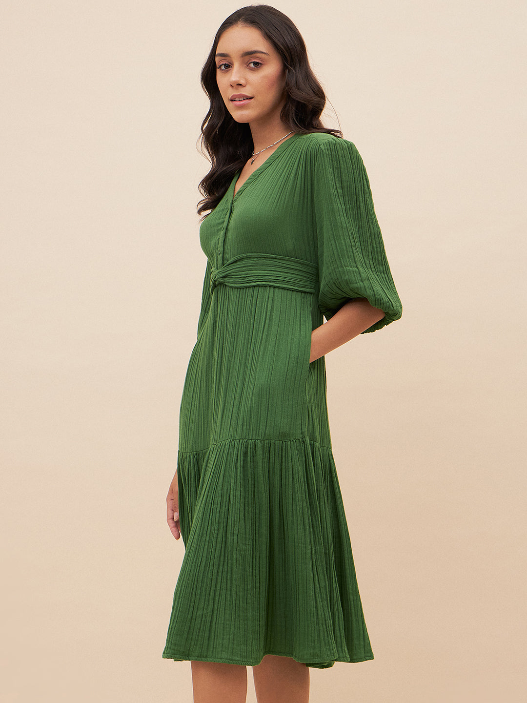 Green Solid Front Knot Detail Midi Dress