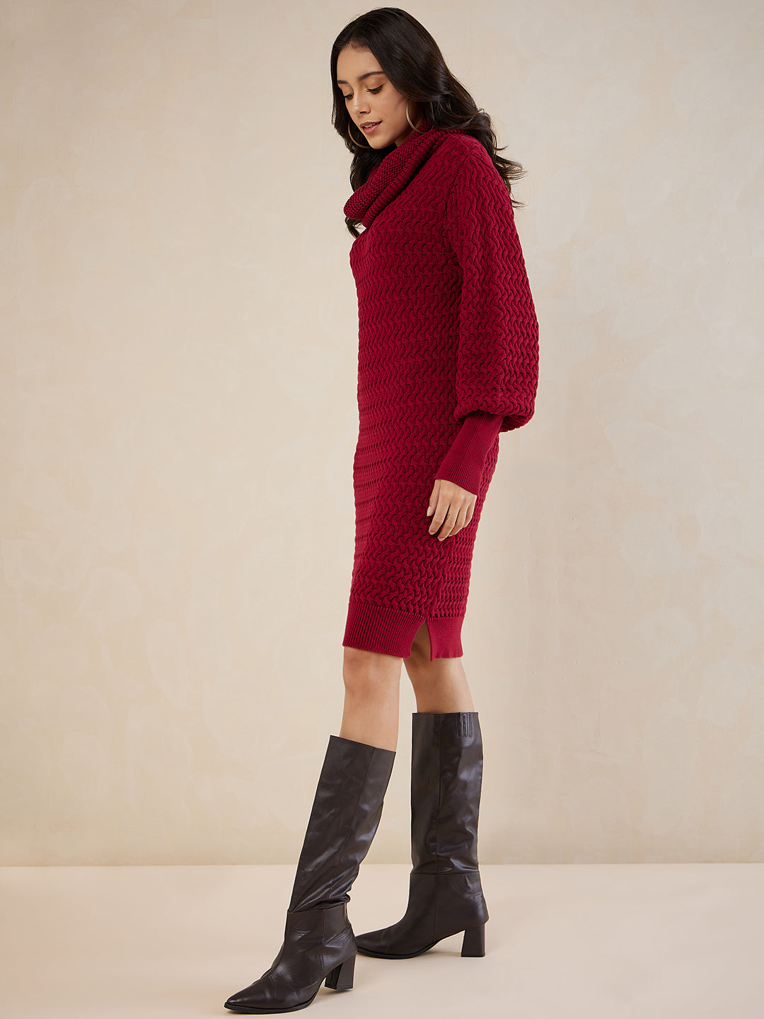 Red Elongated Cuff Detail Knitted Midi Dress