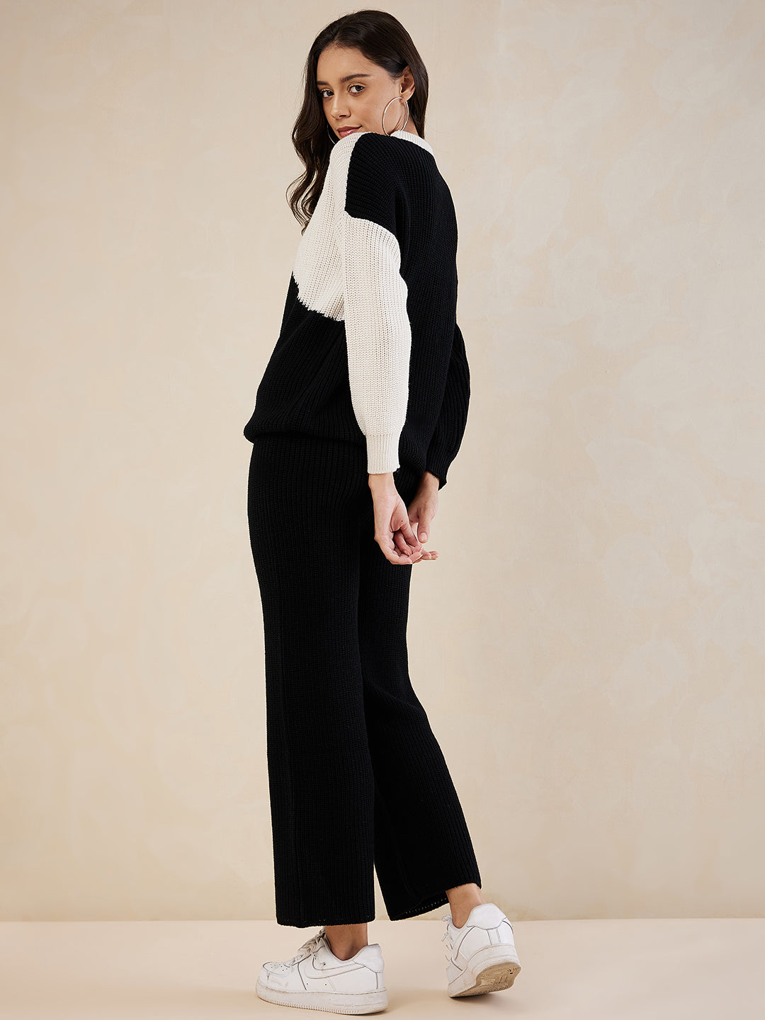 Black & Ecru Colorblocked Co-Ord Set
