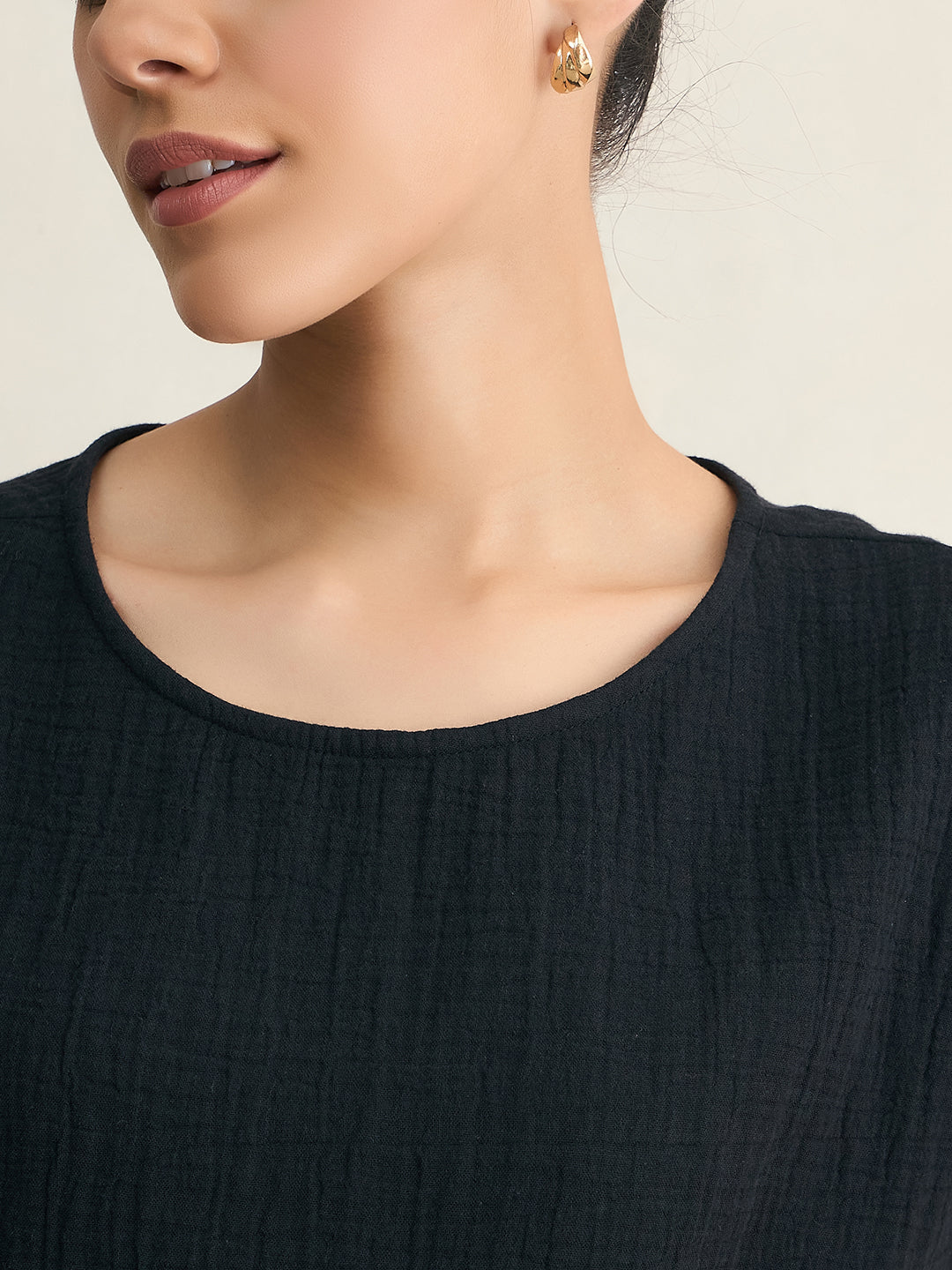 Cotton Gauze Black Round Neck Top With Straight Pant