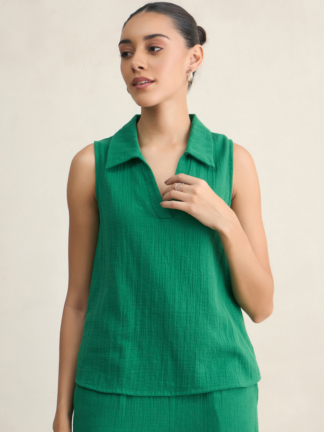 Cotton Gauze Green Sleeveless Top With Straight Pant