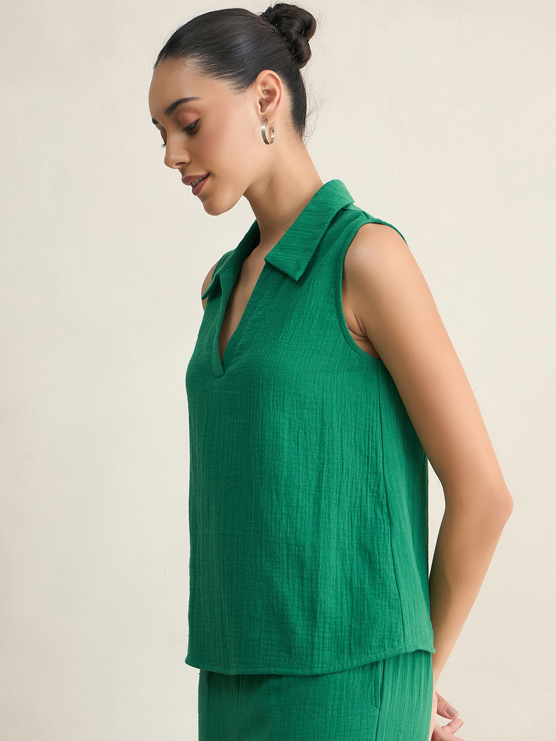 Cotton Gauze Green Sleeveless Top With Straight Pant