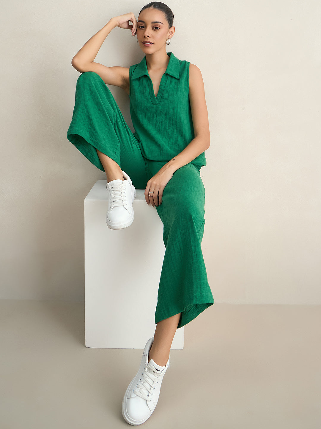 Cotton Gauze Green Sleeveless Top With Straight Pant