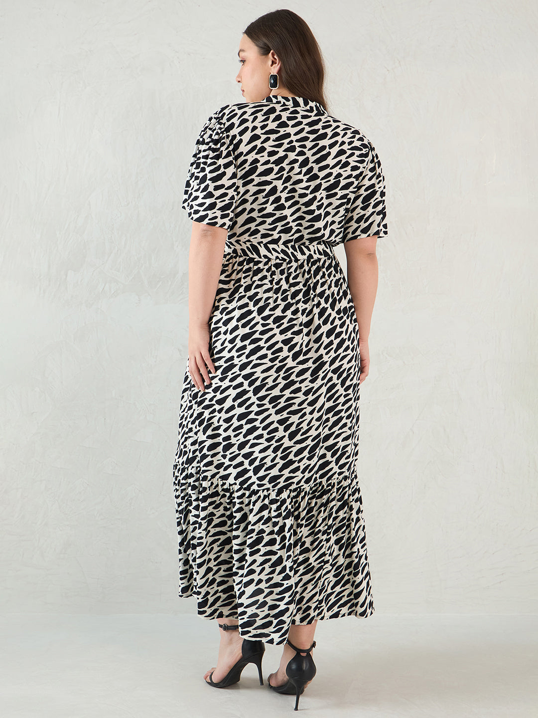 Black And White Abstract Print Tiered Maxi Dress