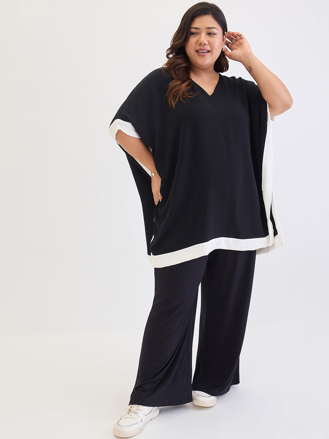 Black And White Colorblock Detail Tunic