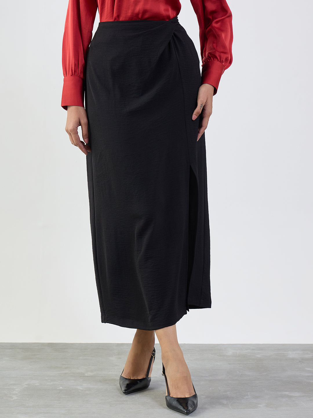 Black Front Twist Detail Maxi Skirt