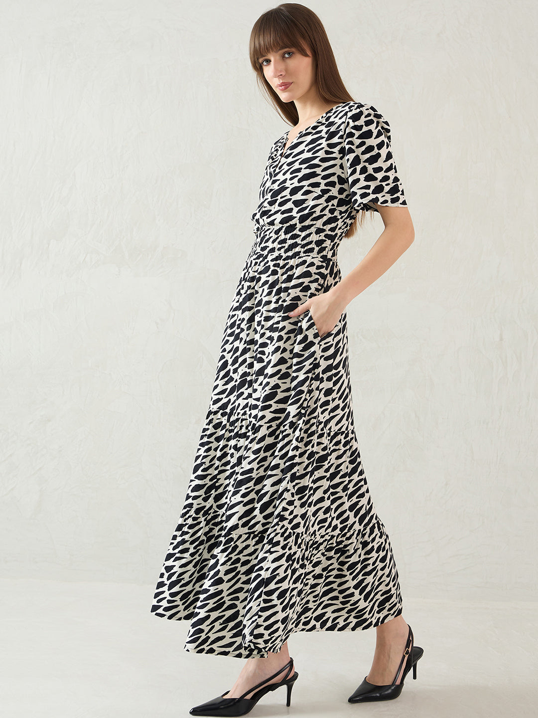 Black And White Abstract Print Tiered Maxi Dress