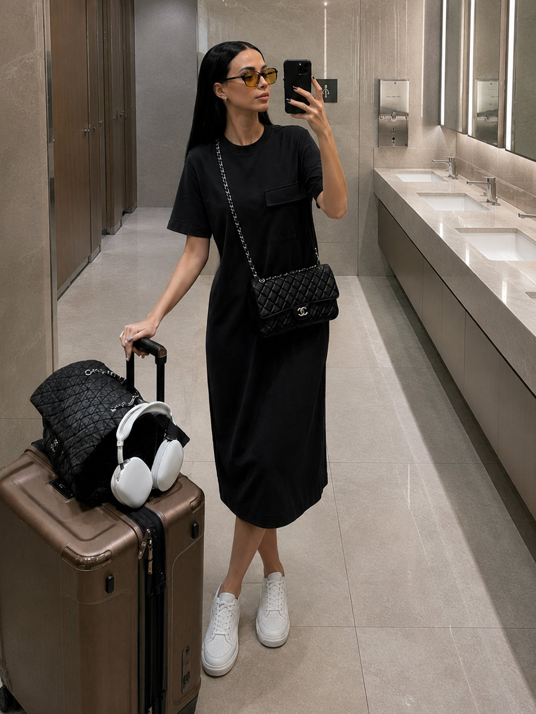 Black Relaxed Fit Midi Knit Dress