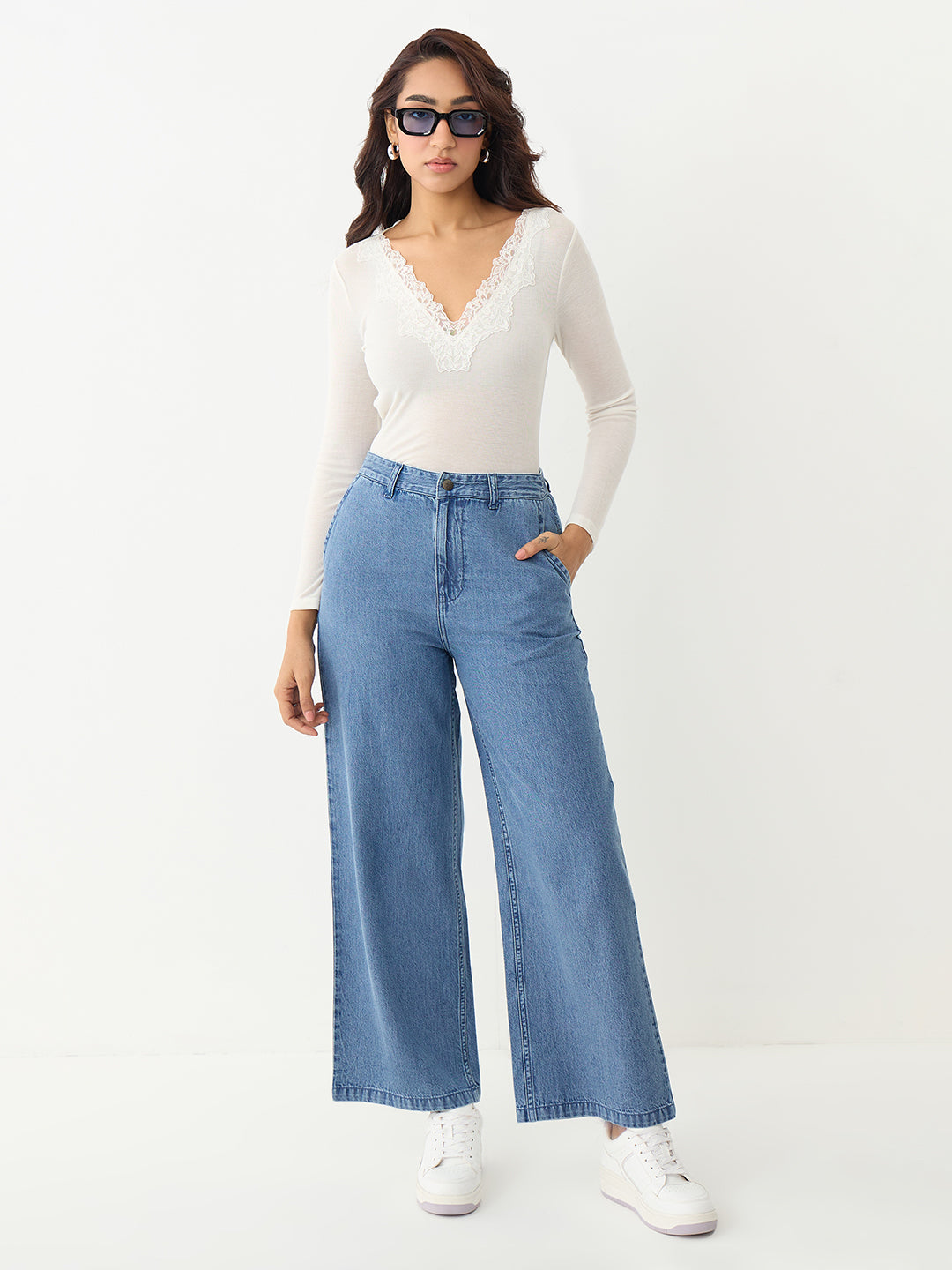 DenimClassic Acid Blue Straight Jeans