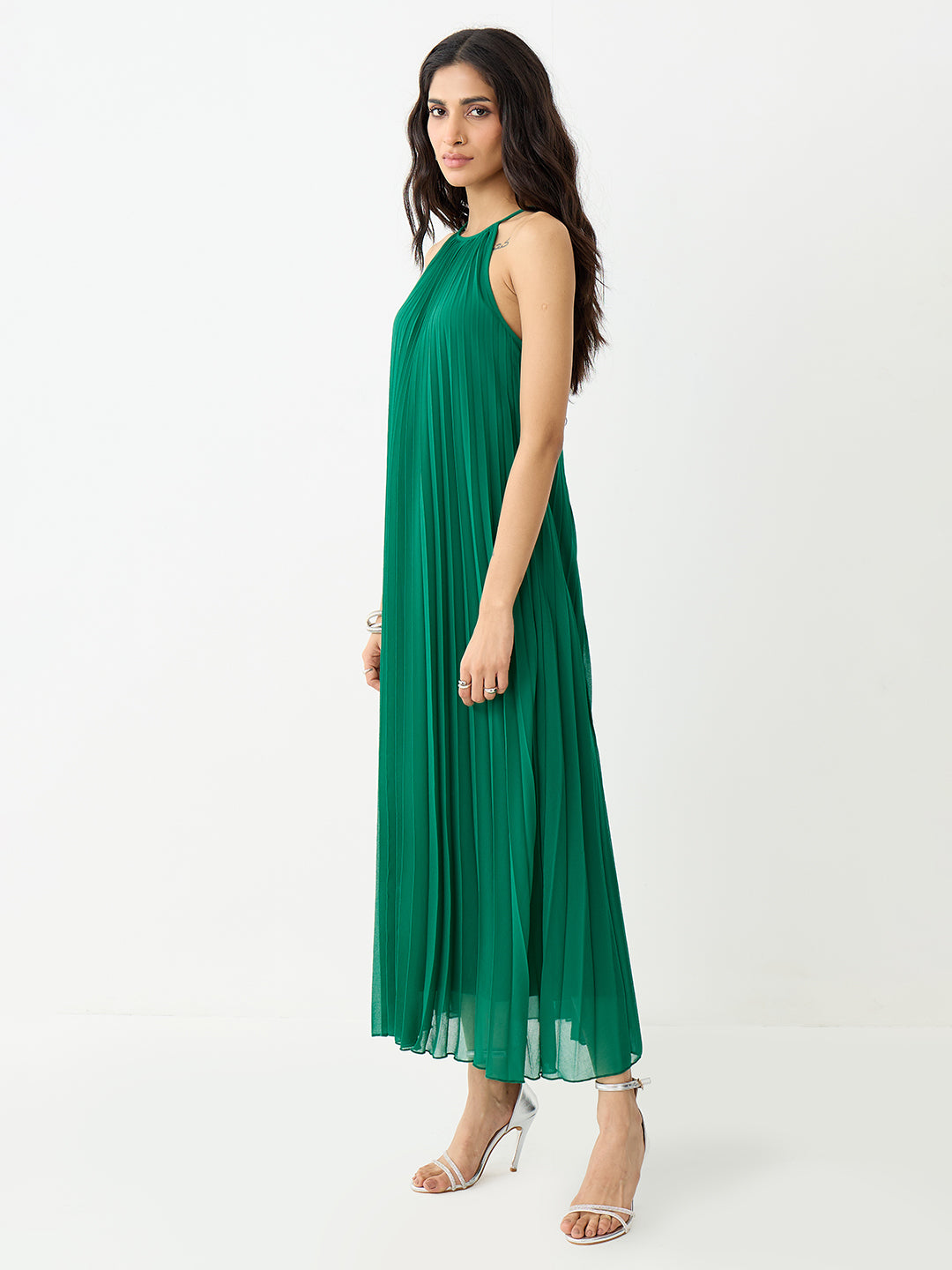Green Halter Neck Pleated Maxi Dress