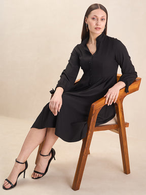 Black Solid Knotted Sleeve Midi Dress