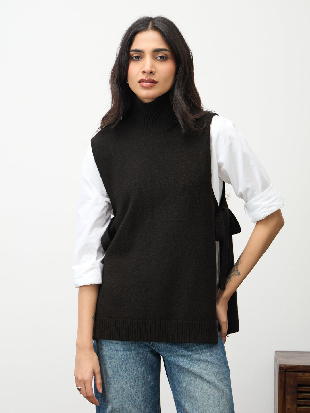 Black Side Tie-Up Sweater Vest