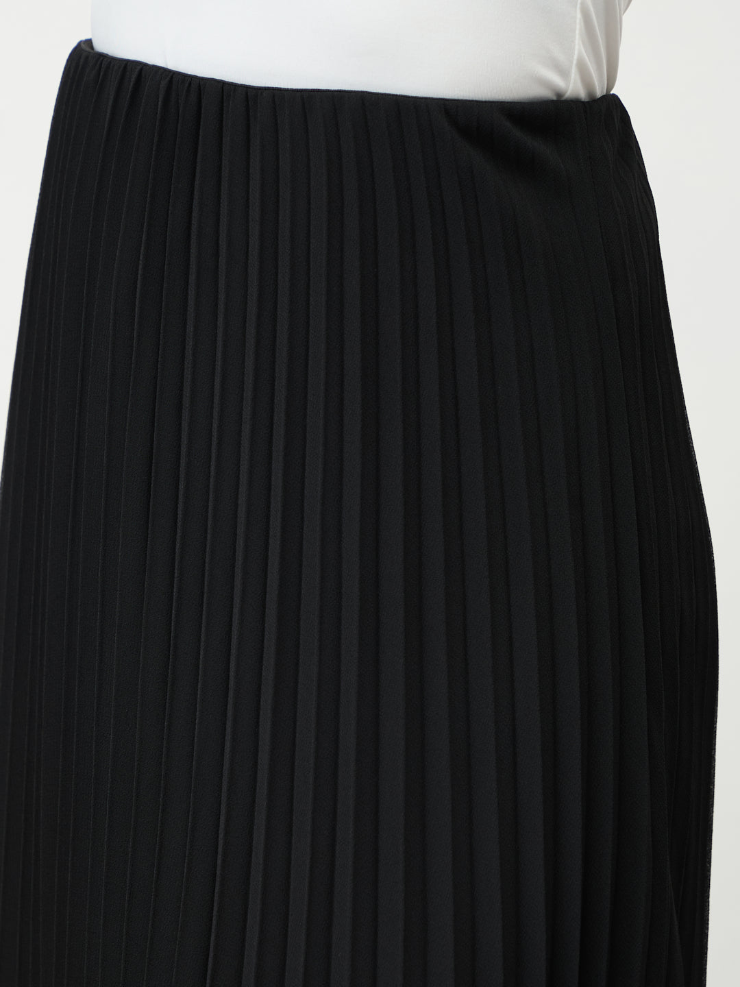 Black Pleated Maxi Skirt