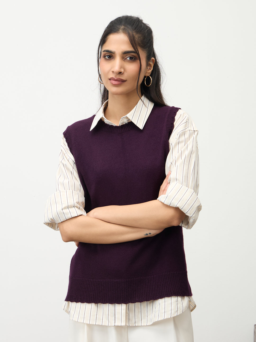 Wine Scallop Detail Sweater Vest