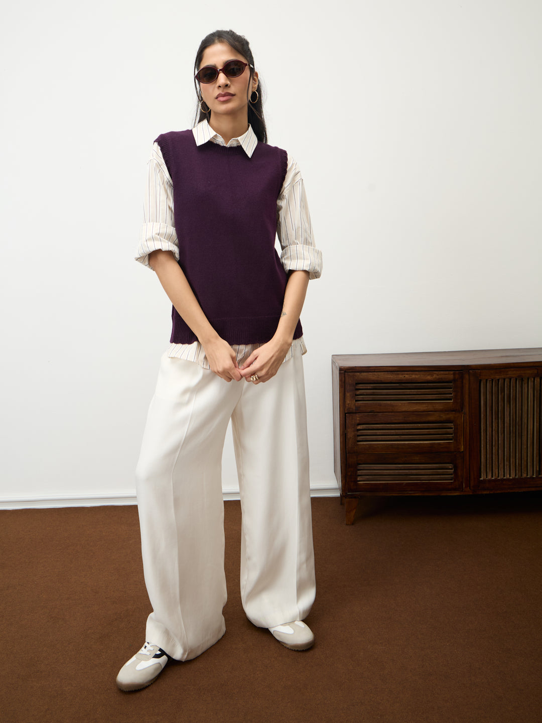 Wine Scallop Detail Sweater Vest