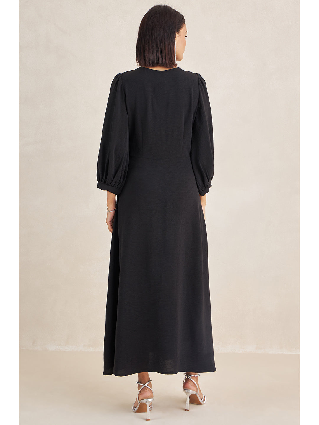 Black Front Twisted Maxi Dress