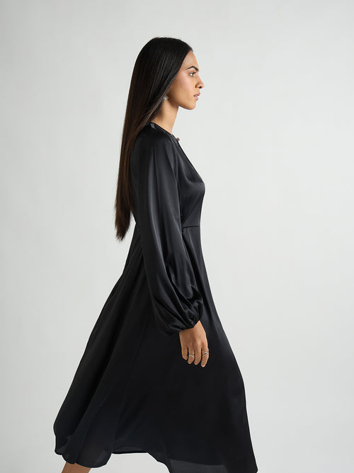 Black Side Cutout Detail Midi Dress