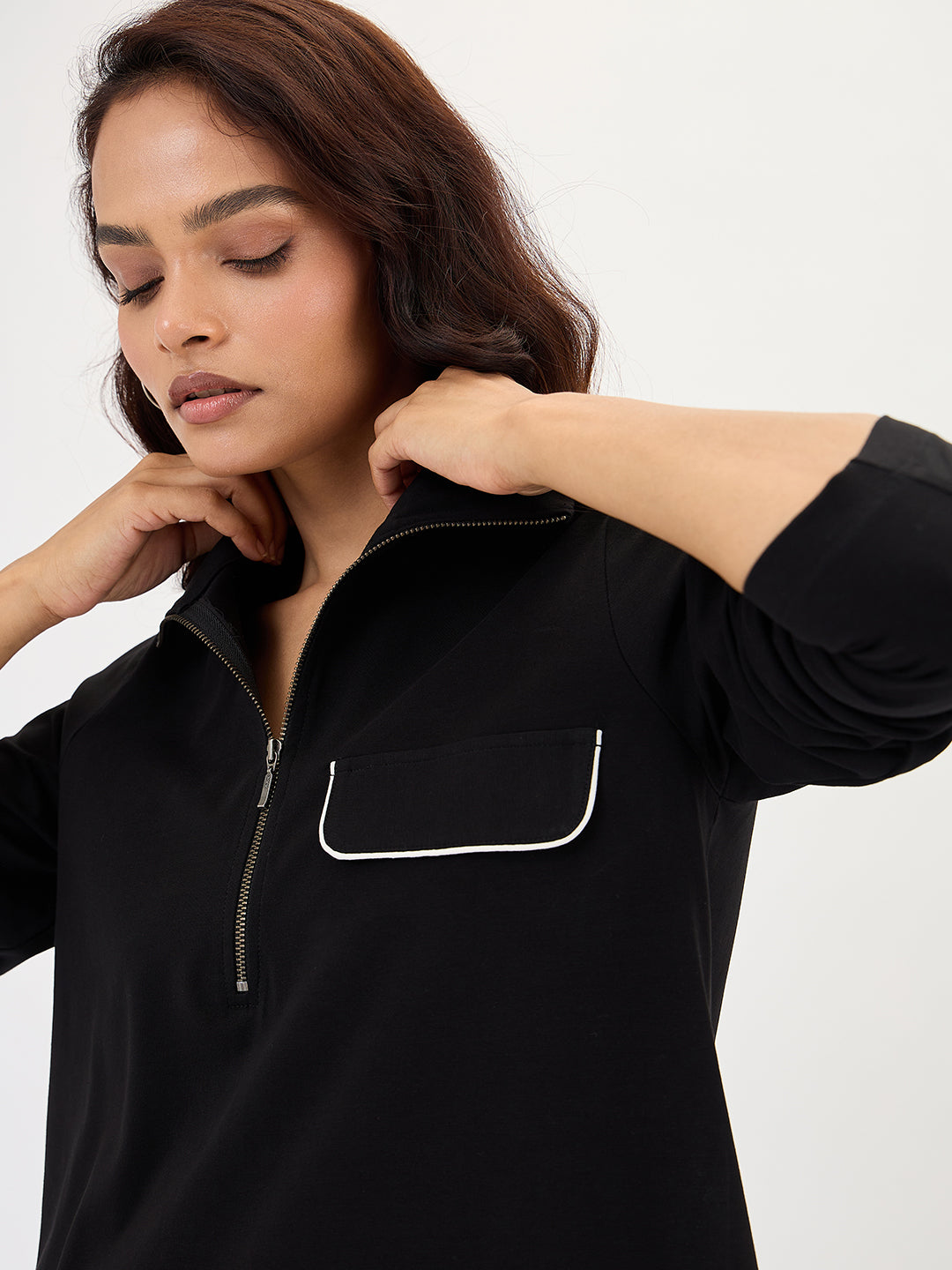 Black Piping Detail Travel Top