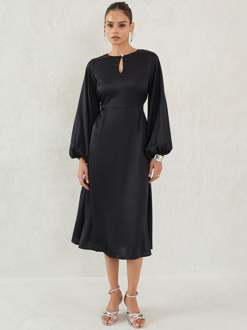 Black Side Cutout Detail Midi Dress