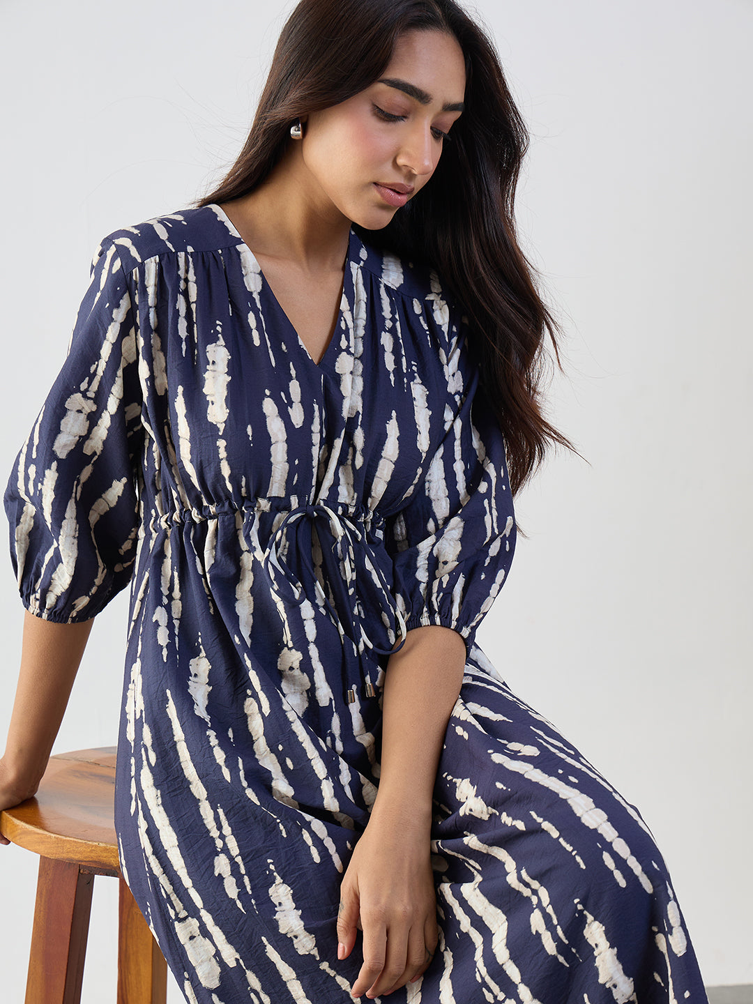 Navy Abstract Ruched Detail Midi Dress