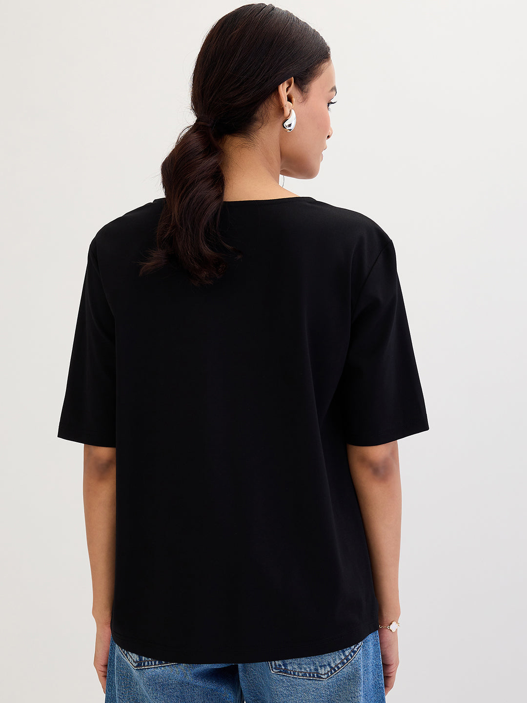 Black V-Neck Basic T-Shirt