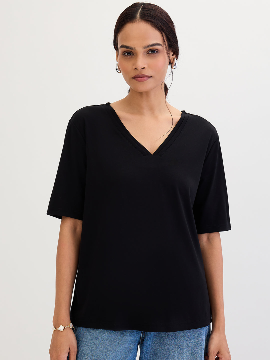 Black V-Neck Basic T-Shirt