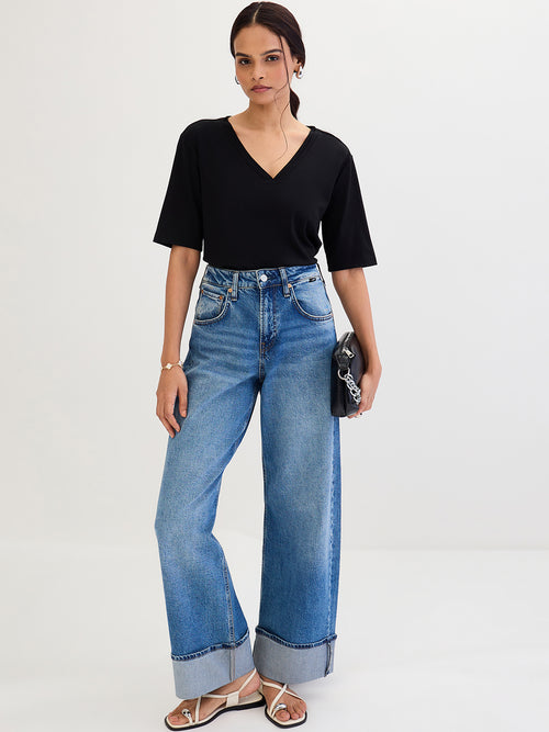 Black V-Neck Basic T-Shirt