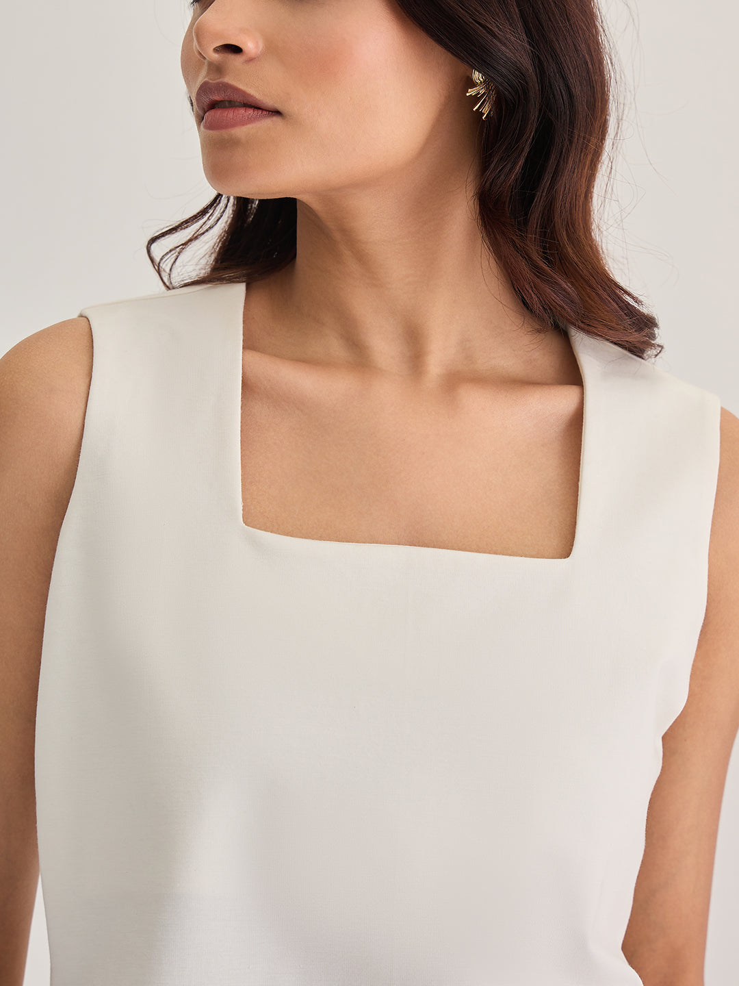 White Square Neck Sleeveless Top