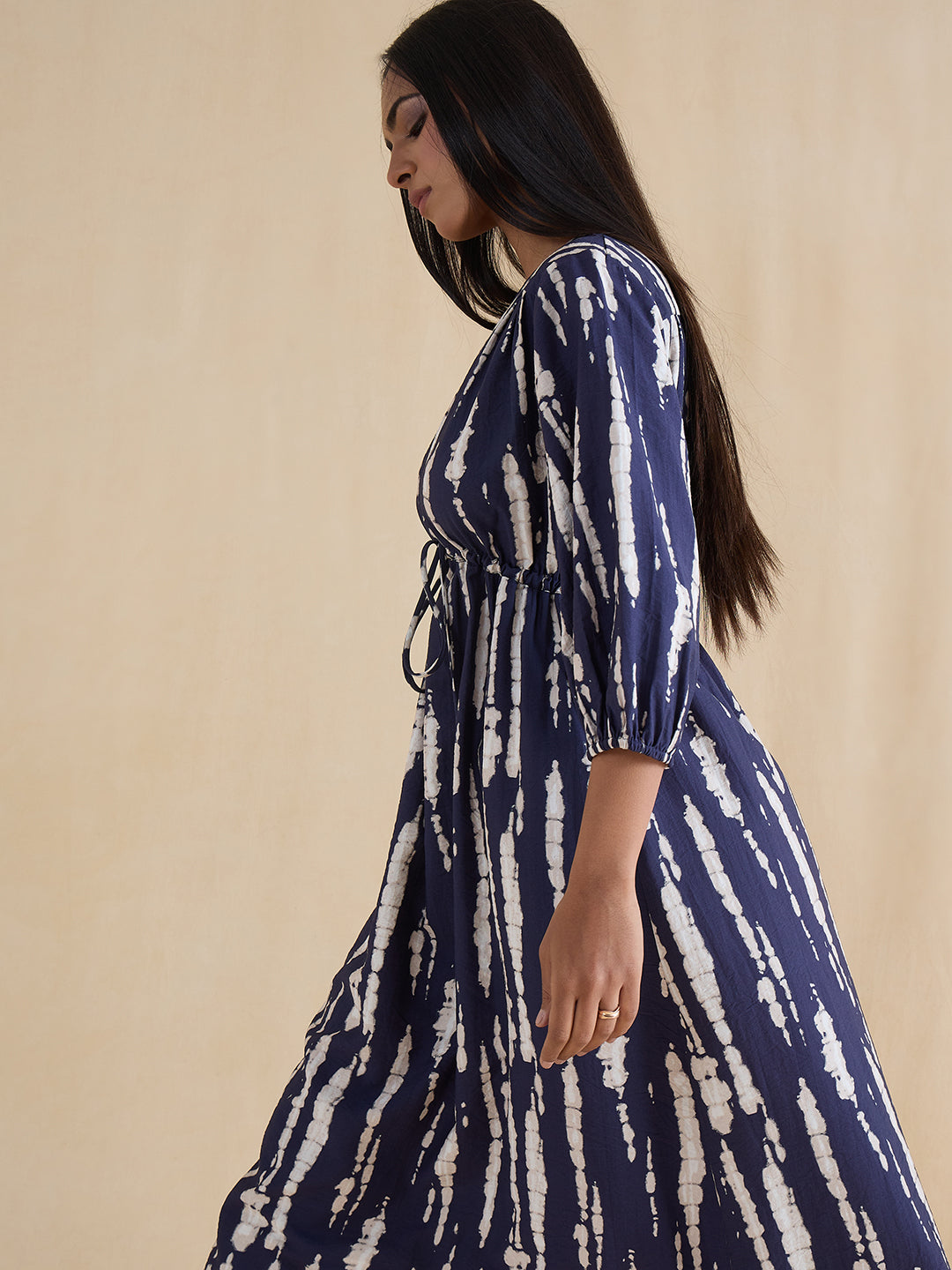 Navy Abstract Ruched Detail Midi Dress