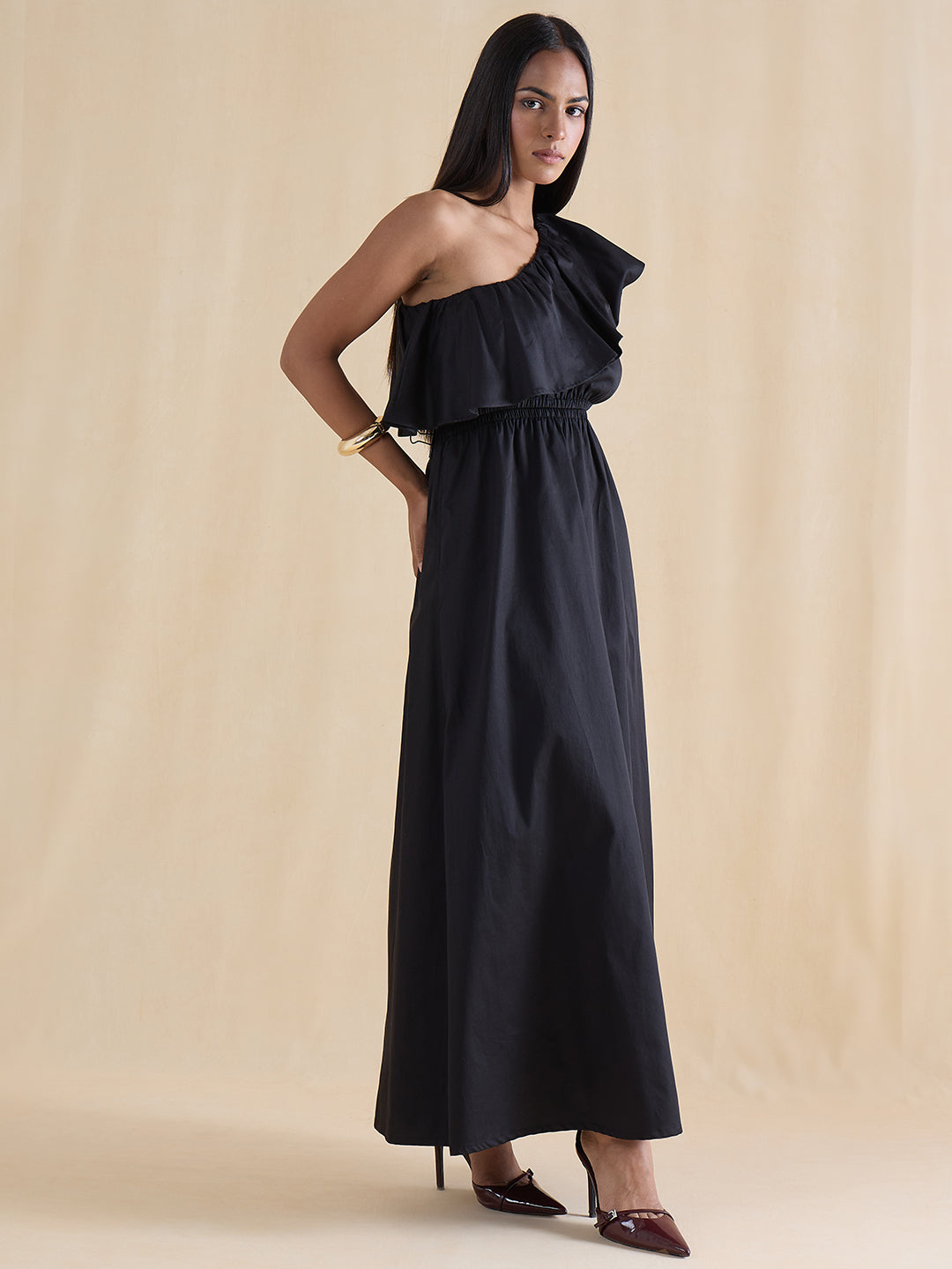 black-one-shoulder-cut-out-maxi-dress-ff-7105