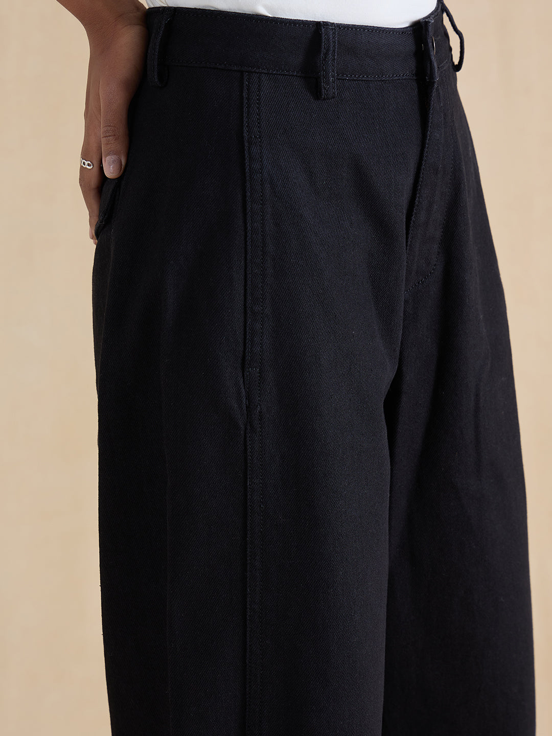 Black Barrel Fit High-Rise Jeans