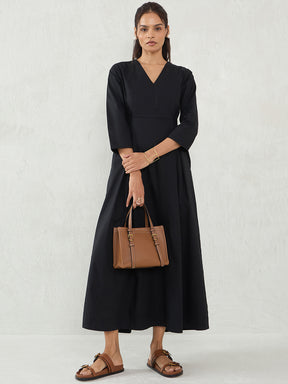 Black Pleat Detailing Poplin Maxi Dress