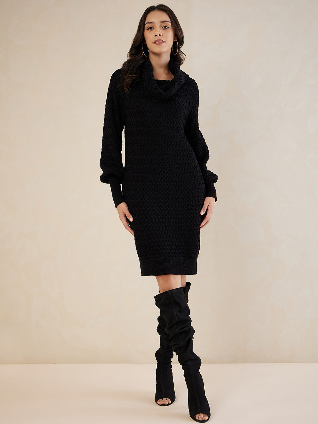 Black Elongated Cuff Detail Knitted Midi Dress