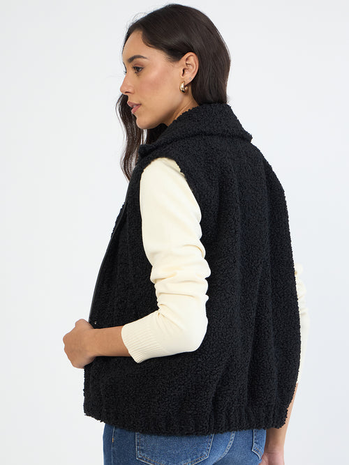 Black Teddy Gilet