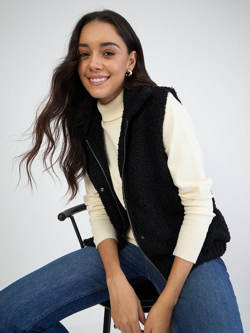 Black Teddy Gilet