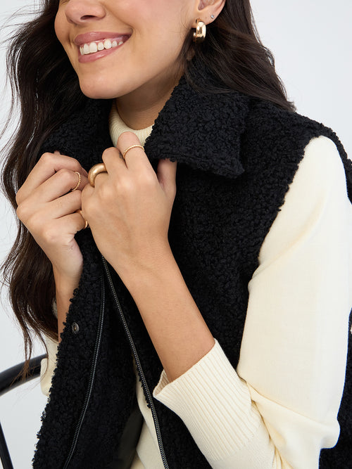 Black Teddy Gilet