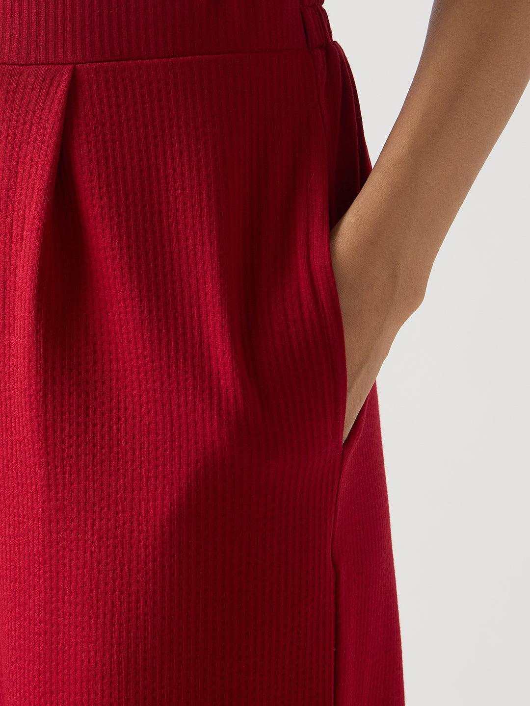 Red Seersucker Cotton Knit Straight Pants