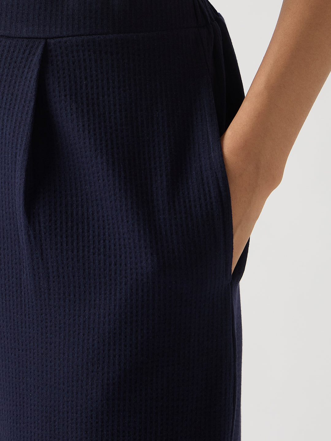 Navy Seersucker Cotton Knit Straight Pants