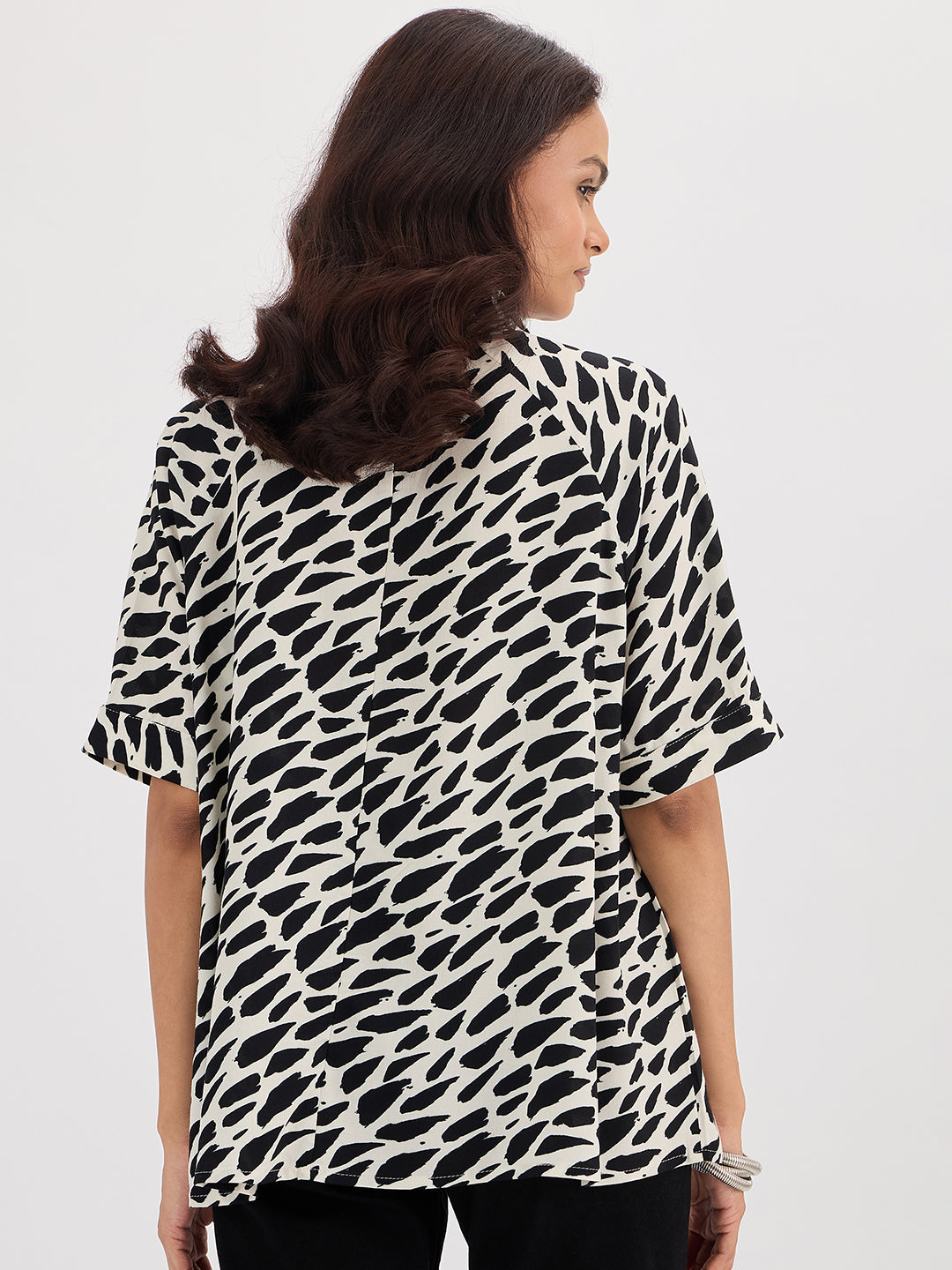 Black & White Abstract Print Oversize Shirt