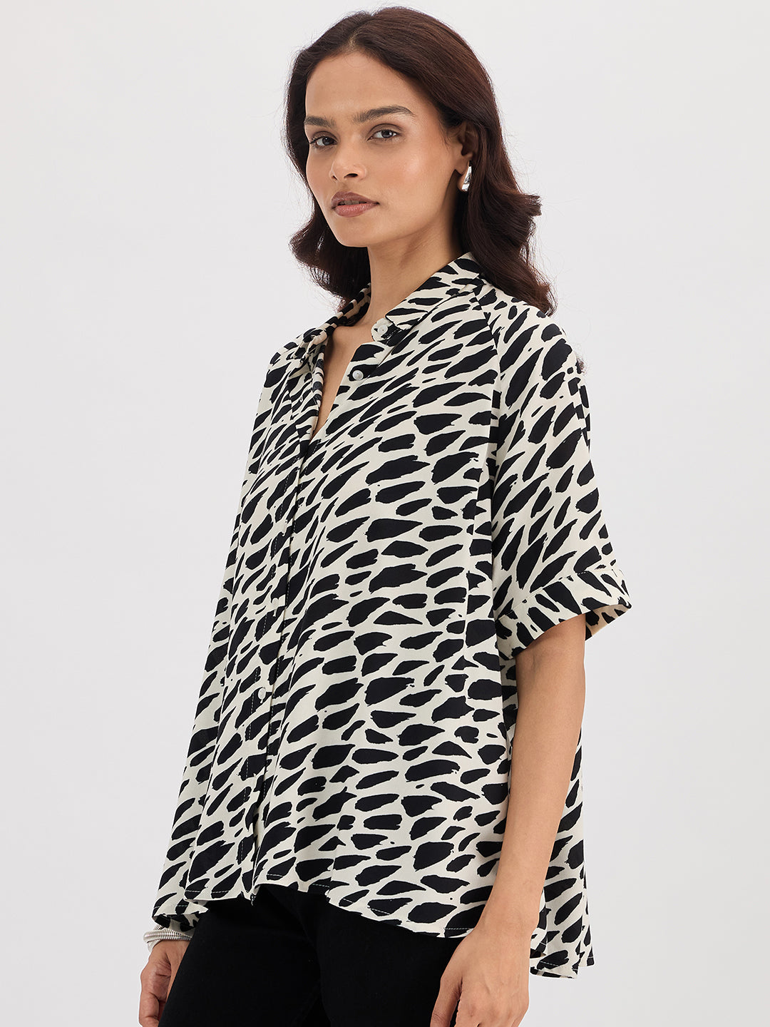 Black & White Abstract Print Oversize Shirt