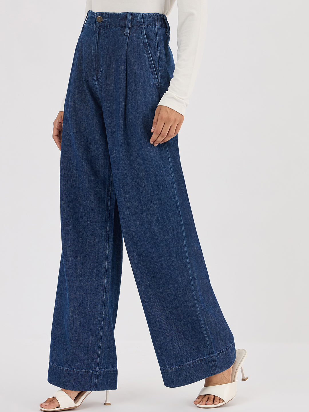 The Easy Fit Jeans