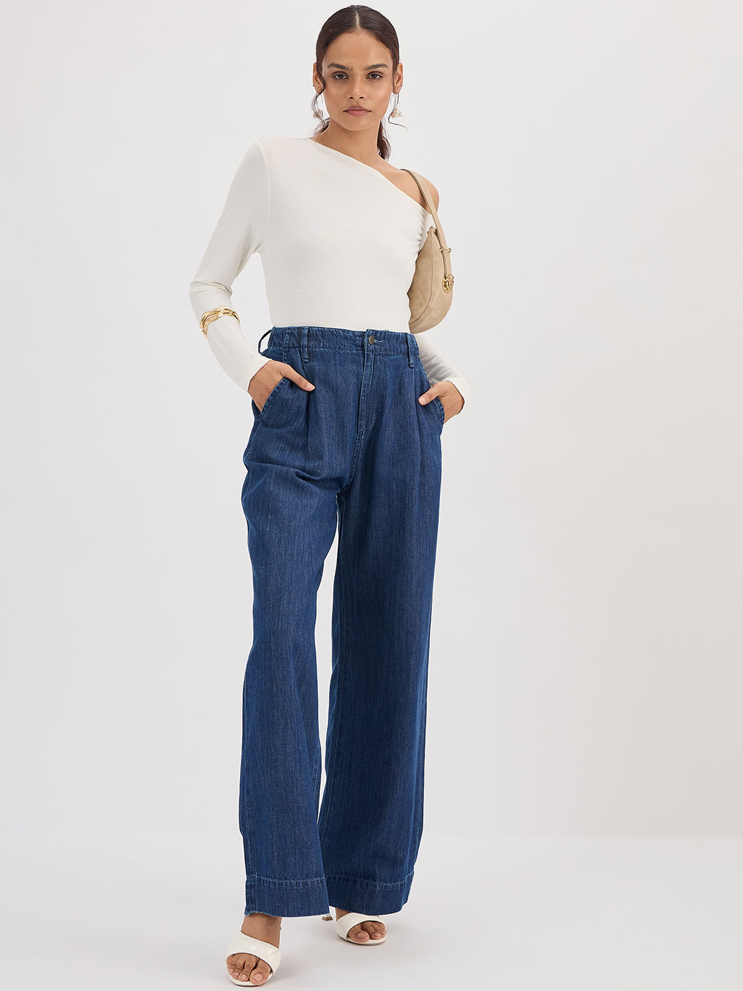 The Easy Fit Jeans