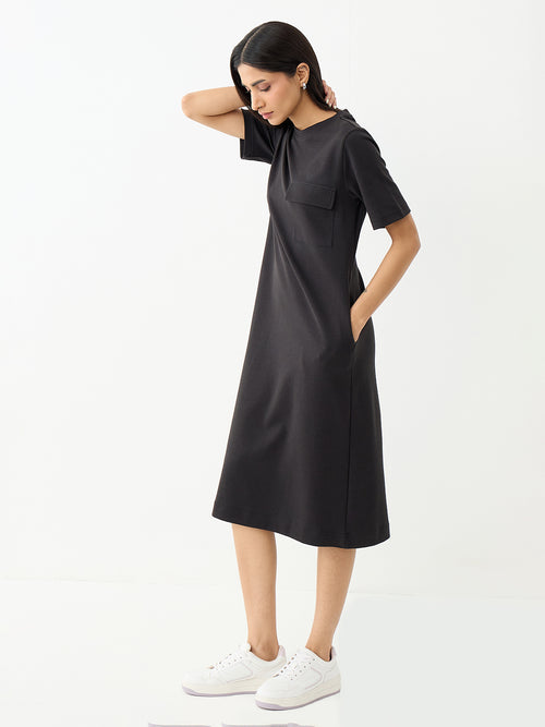 Black Relaxed Fit Midi Knit Dress